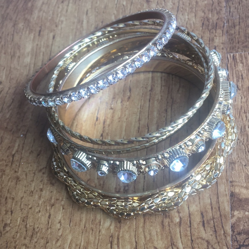 Gemstone and gold bangle set